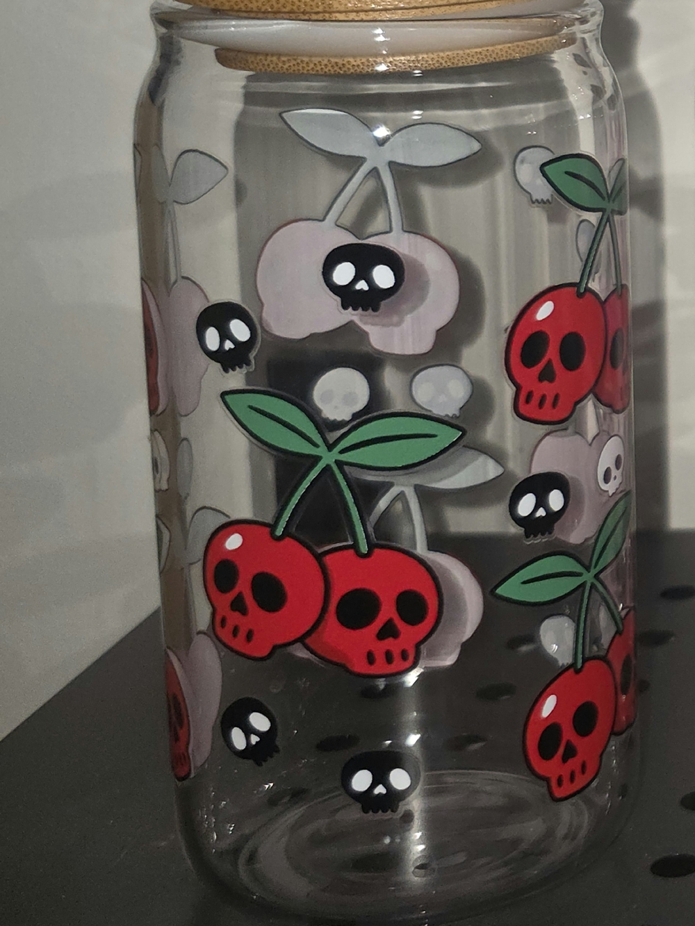 Skull Cherry Glass 16oz Cup
